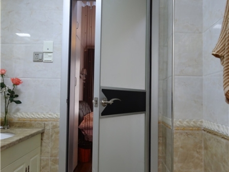 鋁木(mù)衛生(shēng)間(jiān)門(mén)